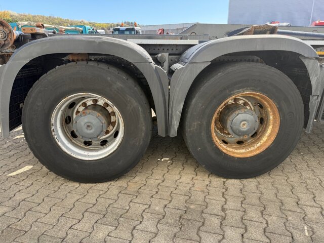 Mercedes-Benz Arocs