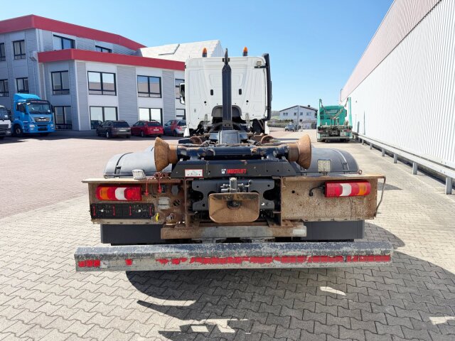 Mercedes-Benz Arocs