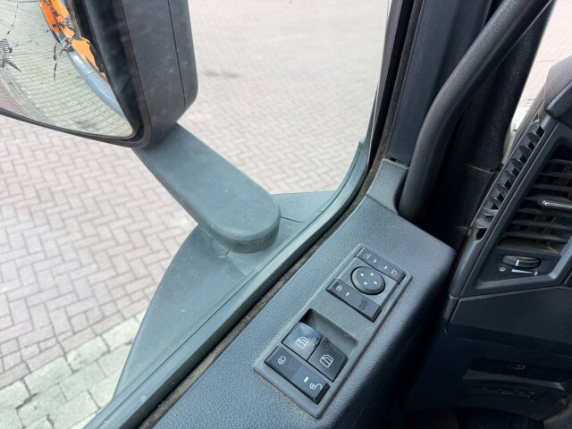 Mercedes-Benz Arocs