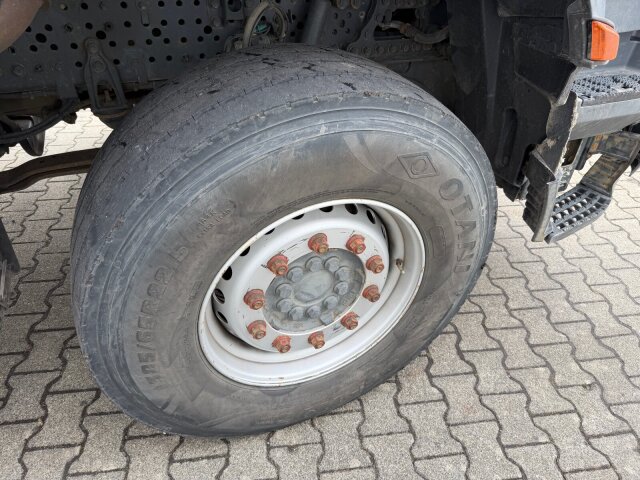 Mercedes-Benz Arocs
