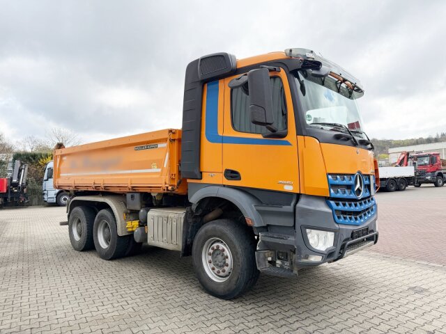 Mercedes-Benz Arocs