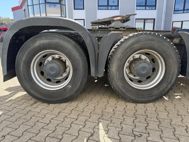Mercedes-Benz -