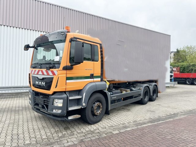 MANTGS 26.400 6X4 BL