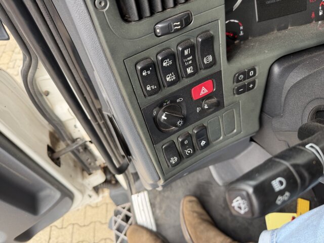 Scania P