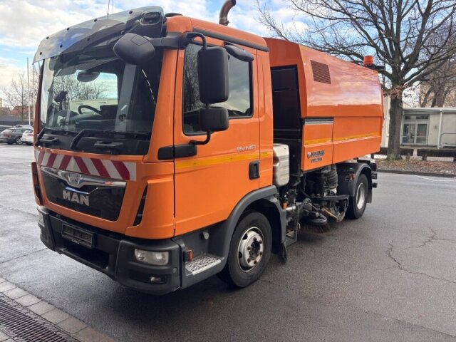 MANTGL 12.250 4X2 BL, Kehrmaschine FAUN Viajet 5 R/L H