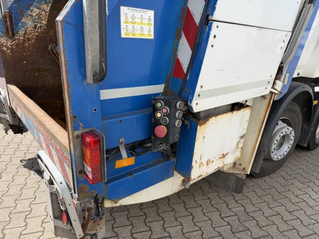 Volvo -
