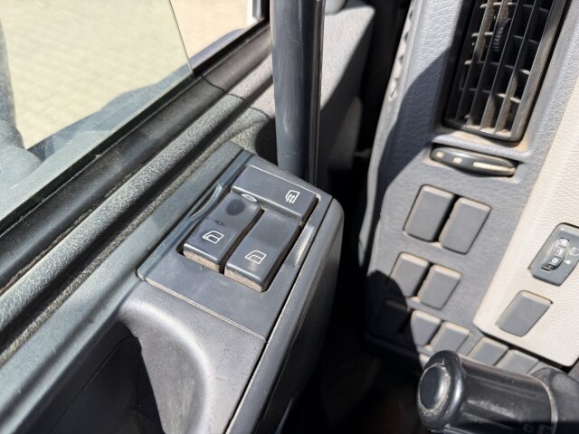 Volvo -