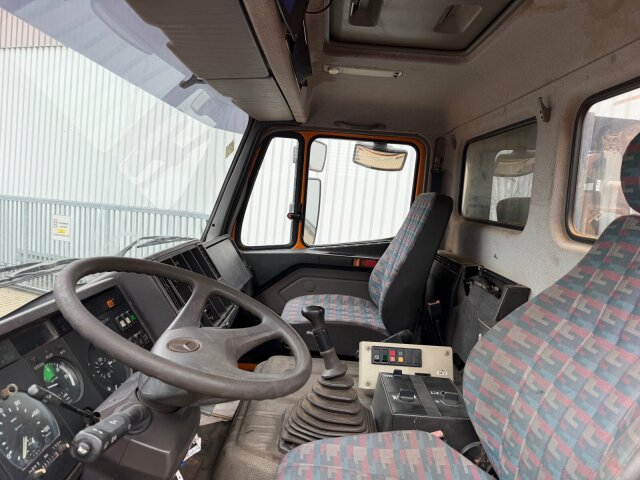 Mercedes-Benz -
