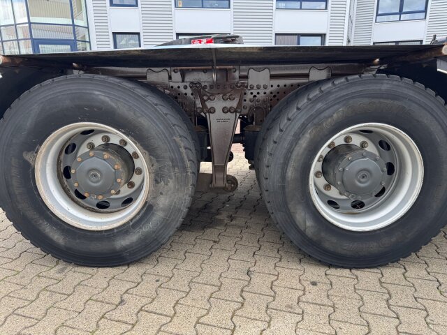 Mercedes-Benz Arocs