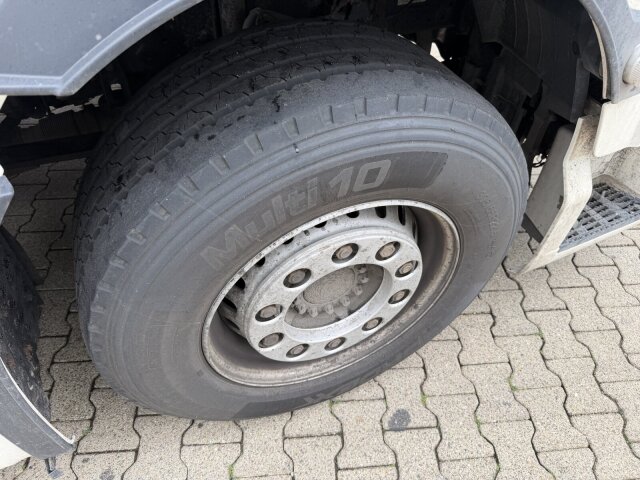 MAN TGX