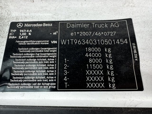 Mercedes-Benz 