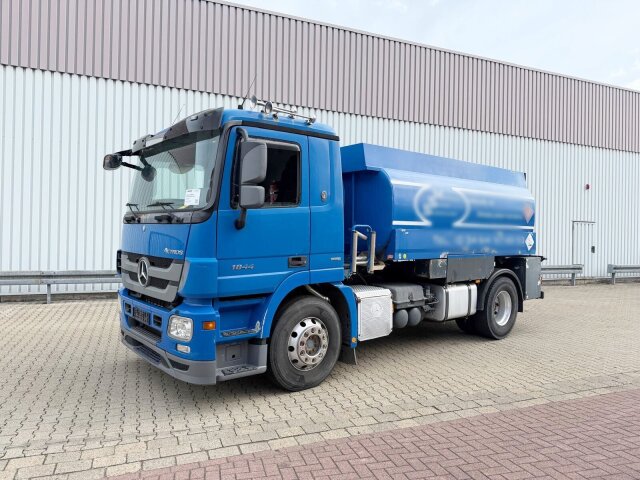 Mercedes-BenzActros 1844 L 4x2, Retarder, Esterer Tankwagen ca. 13440l, 2 Kammern, ADR, Bi-Xenon