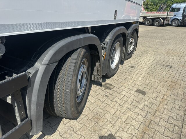 Mercedes-Benz Antos