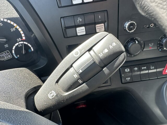 Mercedes-Benz Antos