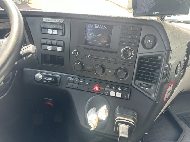 Mercedes-Benz Antos