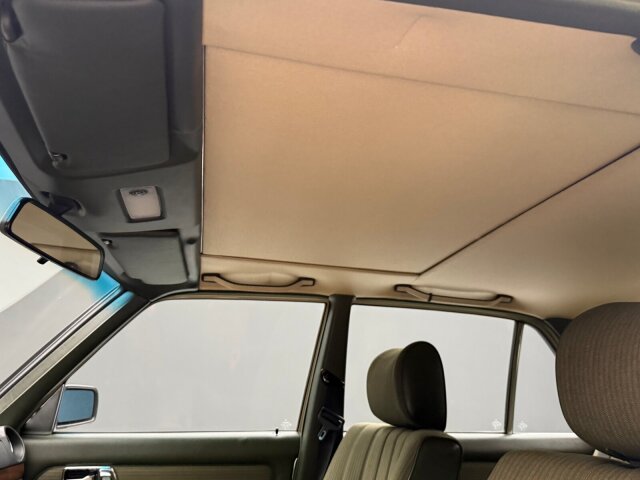 Mercedes-Benz 200
