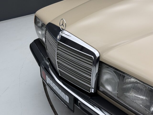 Mercedes-Benz 200