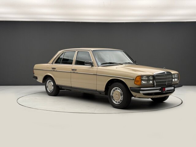 Mercedes-Benz 200