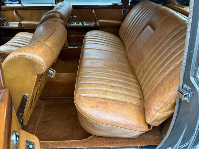 Mercedes-Benz 600