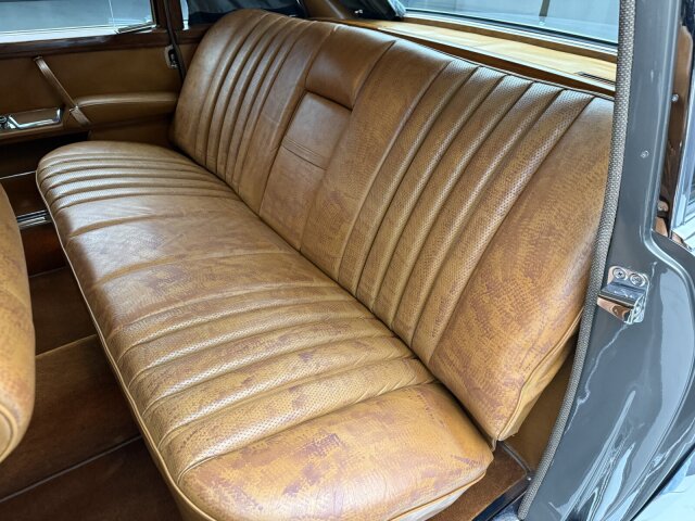 Mercedes-Benz 600