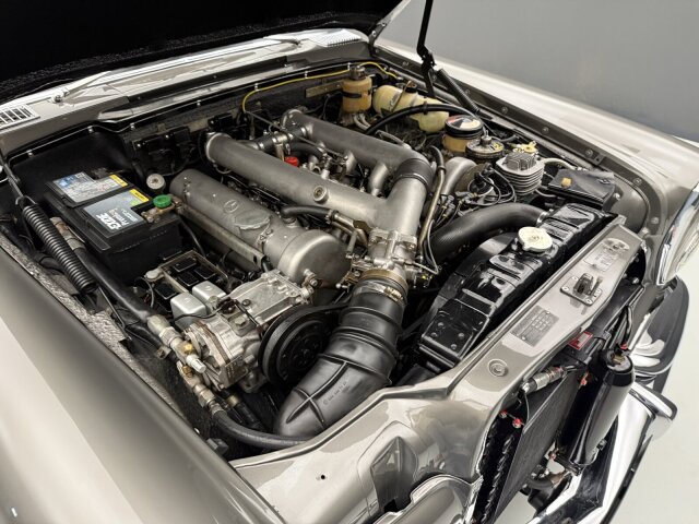 Mercedes-Benz 600