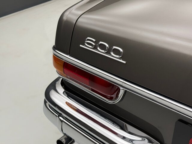 Mercedes-Benz 600