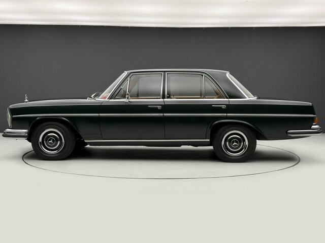 Mercedes-Benz 250