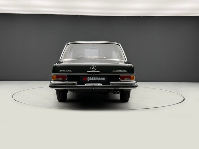 Mercedes-Benz 250