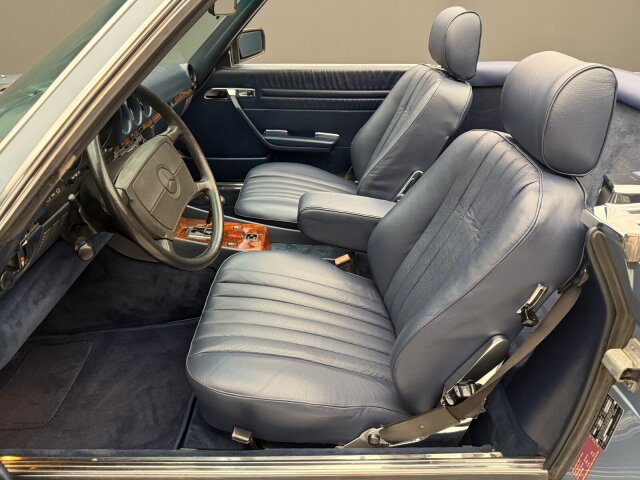 Mercedes-Benz -