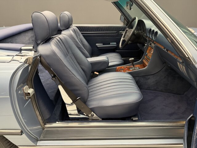 Mercedes-Benz -