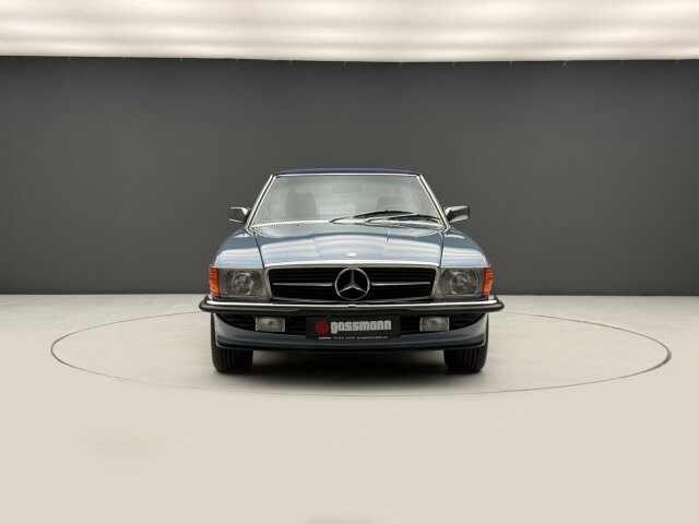 Mercedes-Benz -