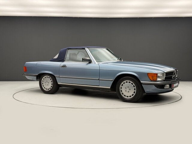 Mercedes-Benz -