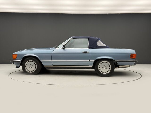 Mercedes-Benz -