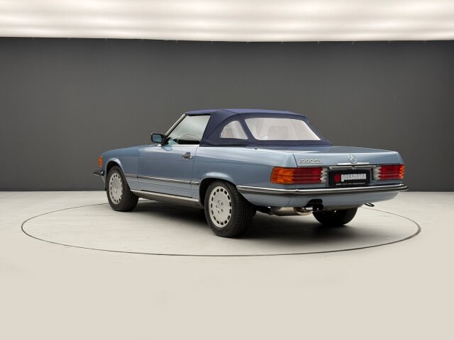 Mercedes-Benz -