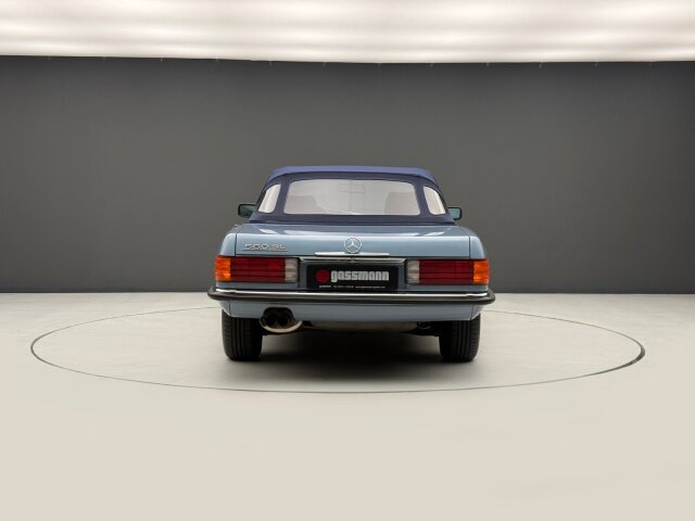 Mercedes-Benz -