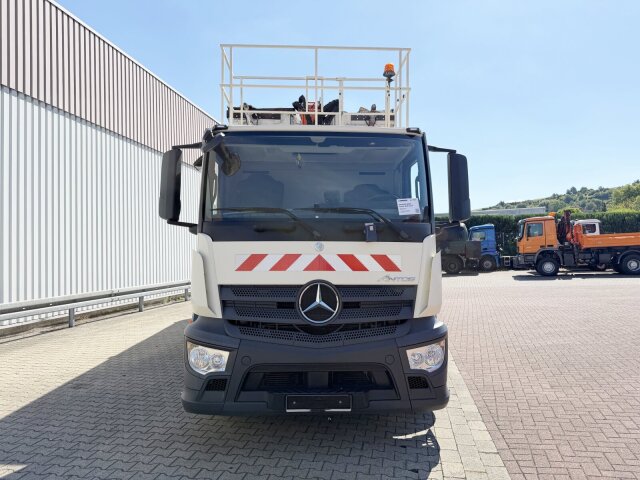 Mercedes-Benz Antos
