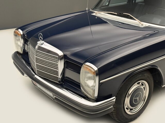 Mercedes-Benz 250