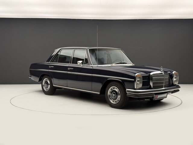 Mercedes-Benz 250