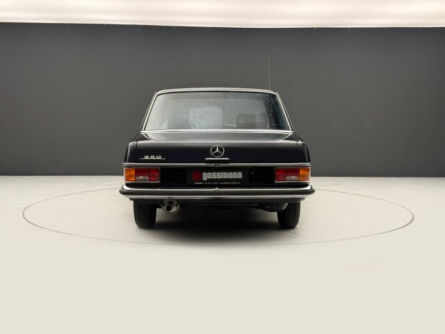 Mercedes-Benz 250