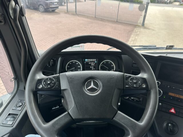Mercedes-Benz Arocs