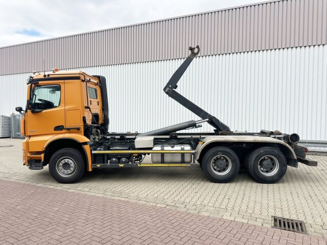 Mercedes-Benz Arocs