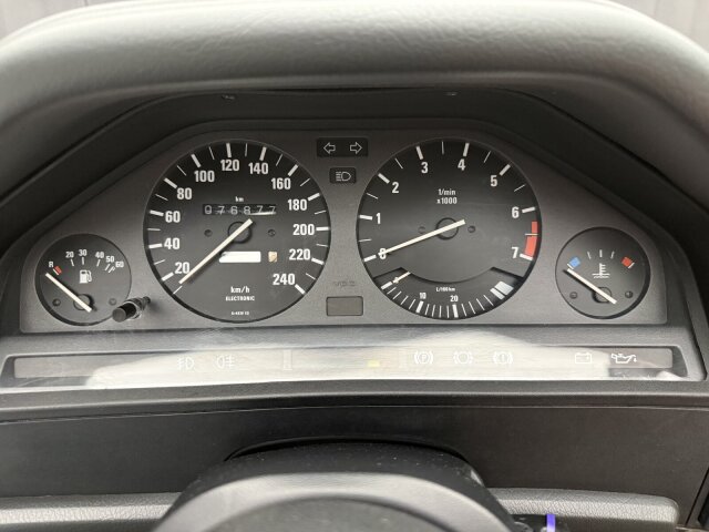 BMW 320 i