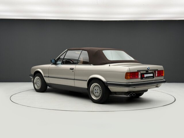 BMW 320 i