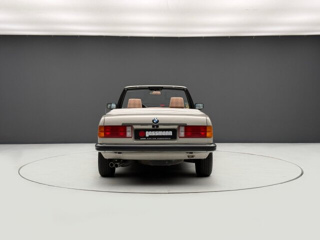 BMW 320 i