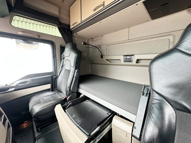 MAN TGX