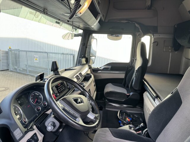 MAN TGX