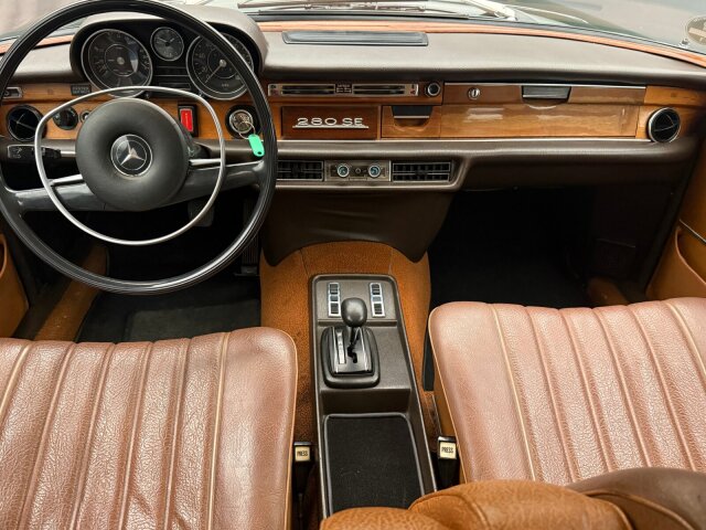 Mercedes-Benz 280