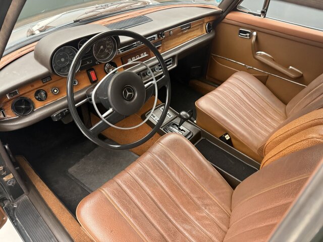 Mercedes-Benz 280