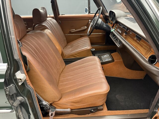 Mercedes-Benz 280