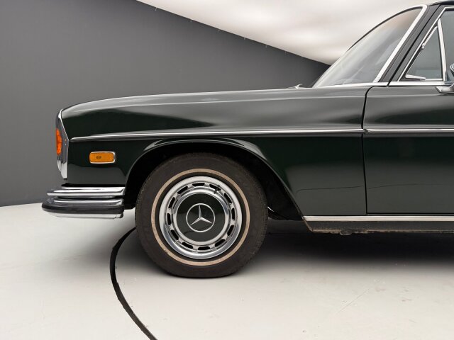Mercedes-Benz 280